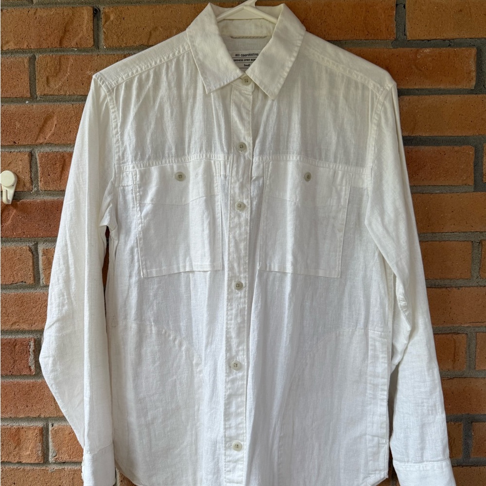 REI White Hemp & Cotton Button Down Shirt